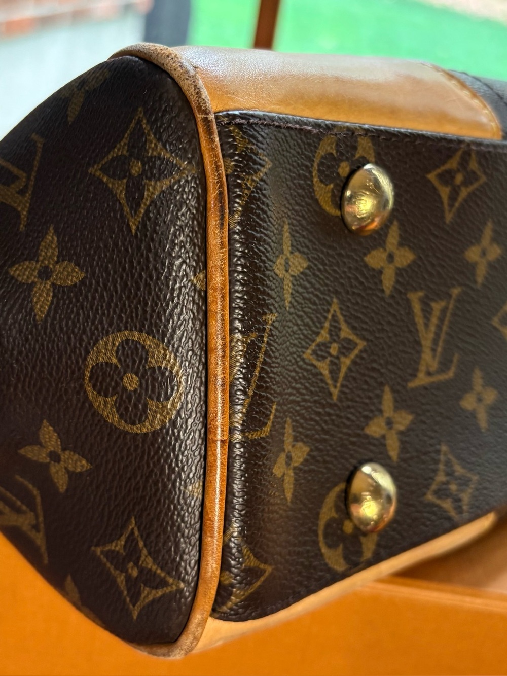Louis Vuitton Beverly MM Bag. - Picture 13 of 17